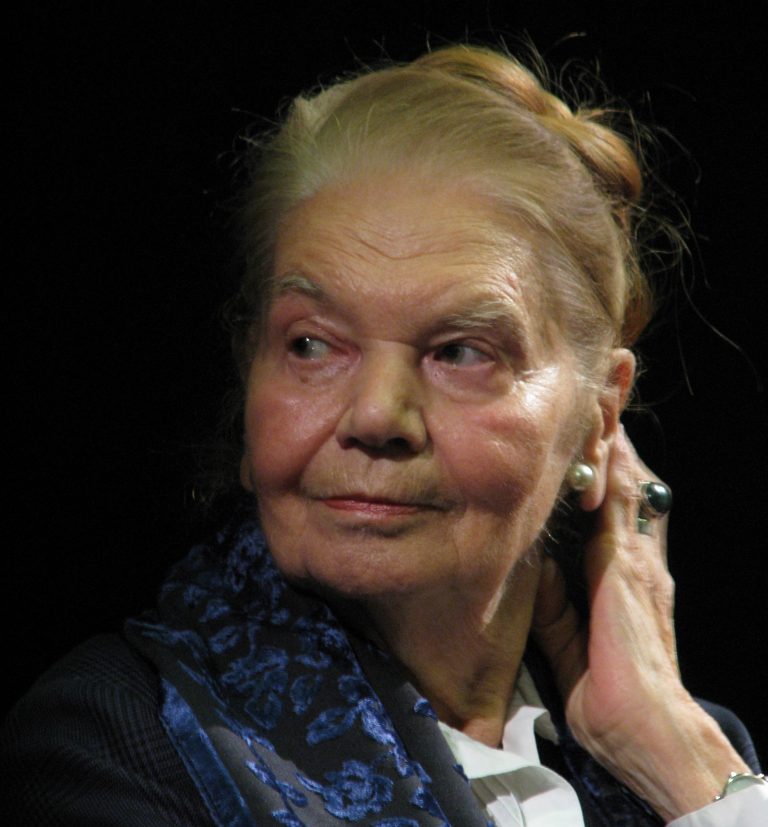 julia hartwig warsaw october21 2009 fot mariusz kubik 05 768x827